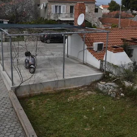Manigo Apartment *