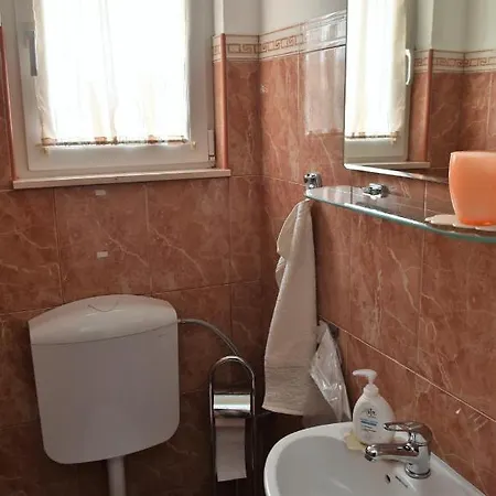 Manigo Apartment *